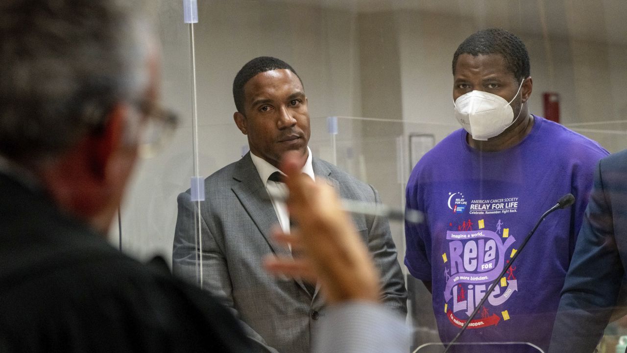 Dion Middleton, an offduty New York correction officer, indicted on
