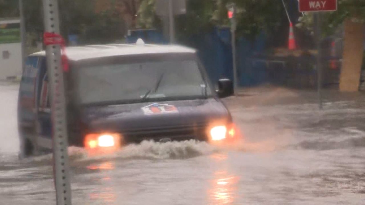 SCREENGRAB Dallas Rain Lavandera Pkg