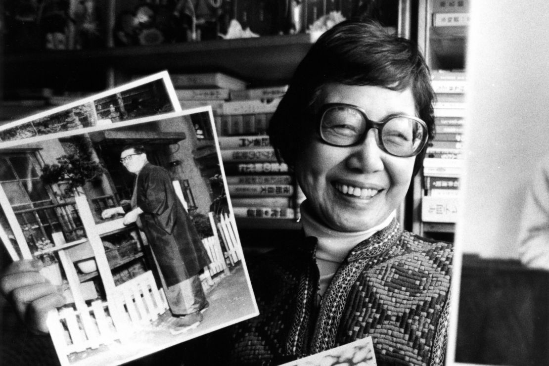 Tsuneko Sasamoto was renowned for her compelling portraits of civilians living in postwar society.