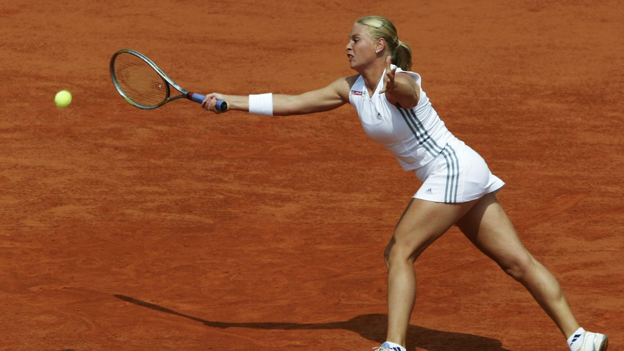 Barbara Schett played Serena Williams during the third round of the French Open.