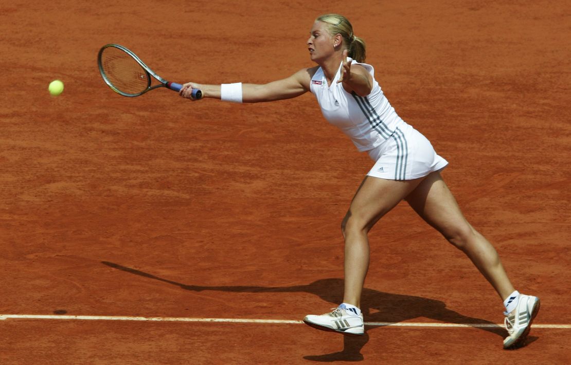 Barbara Schett played Serena Williams during the third round of the French Open.