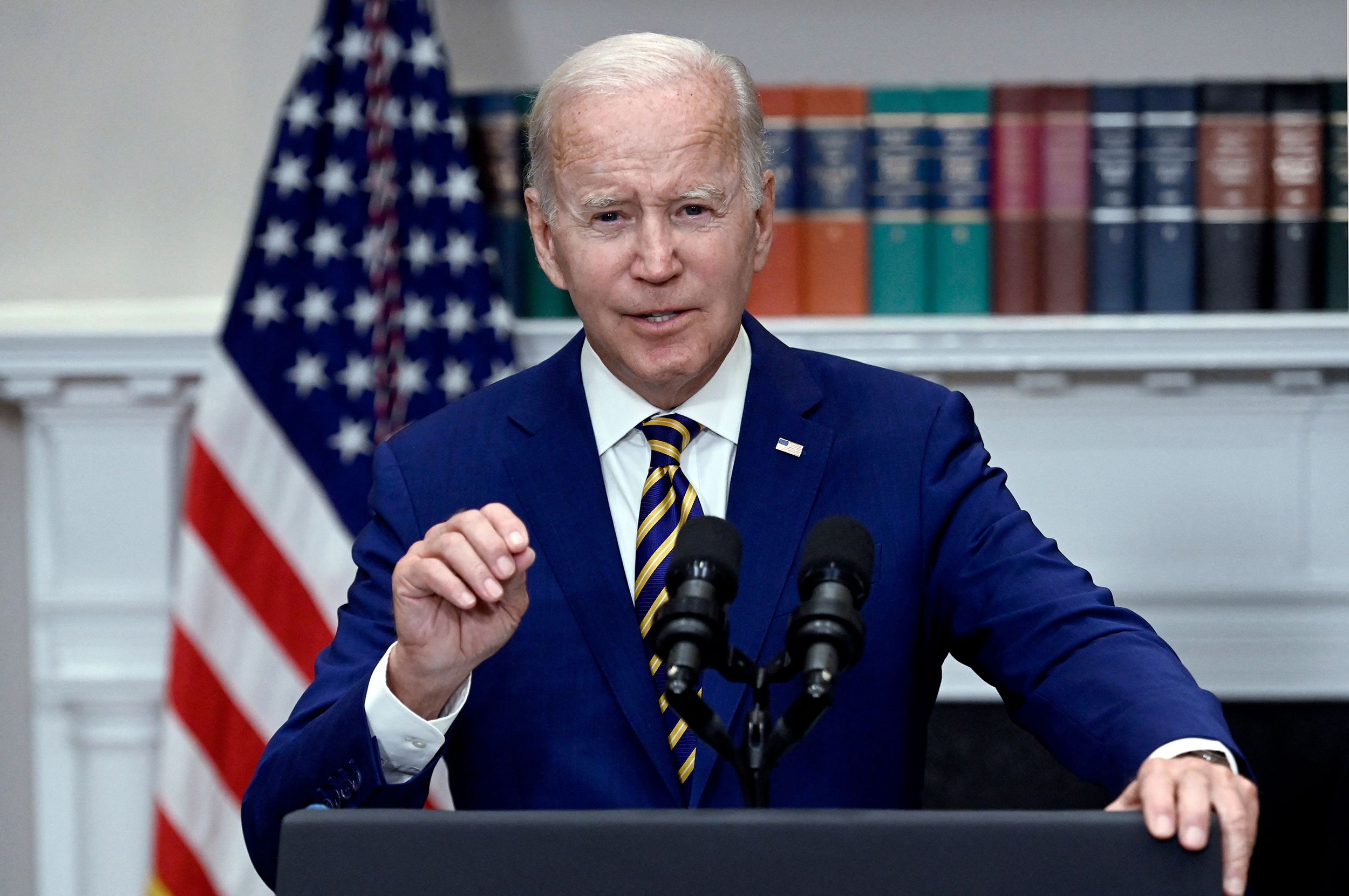 Senate votes to undo Biden's $10,000 student loan debt forgiveness