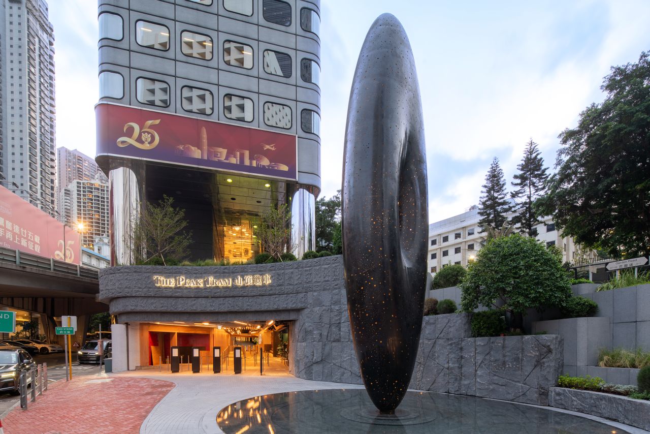According to the artist, Eye of Infinity represents Hong Kong's "spirit of ascension."