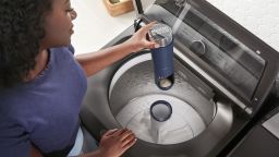 01 Maytag Pet Pro washer dryer system 