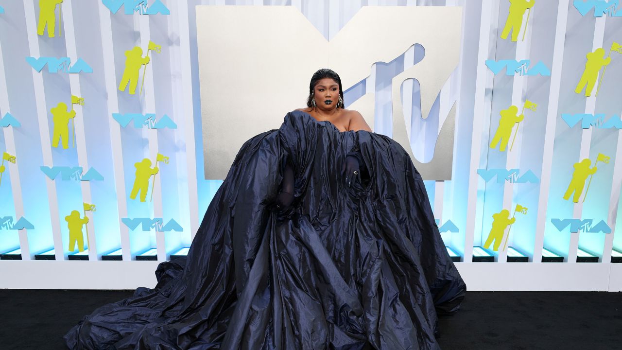 NEWARK, NEW JERSEY - AUGUST 28: Lizzo attends the 2022 MTV VMAs at Prudential Center on August 28, 2022 in Newark, New Jersey. (Photo by Dia Dipasupil/Getty Images)
