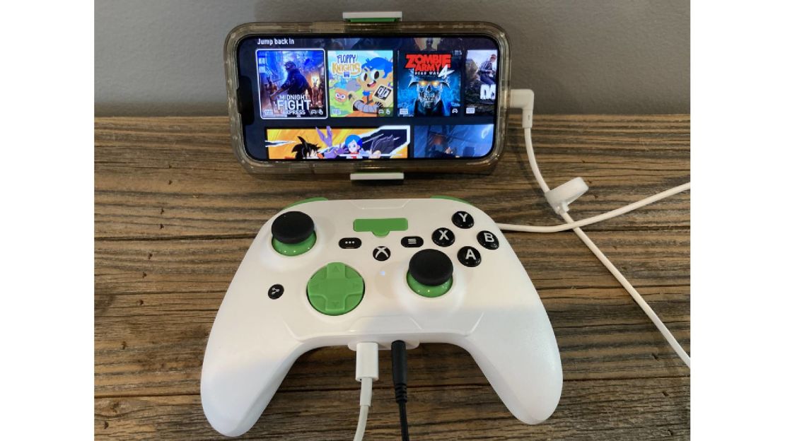 RiotPWR - Cloud Game Controller for iOS (Xbox Edition) - White