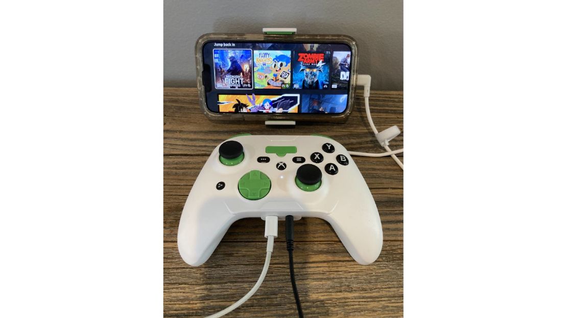 RiotPWR Xbox Edition Cloud Gaming Controller For IOS 2022 REVIEW