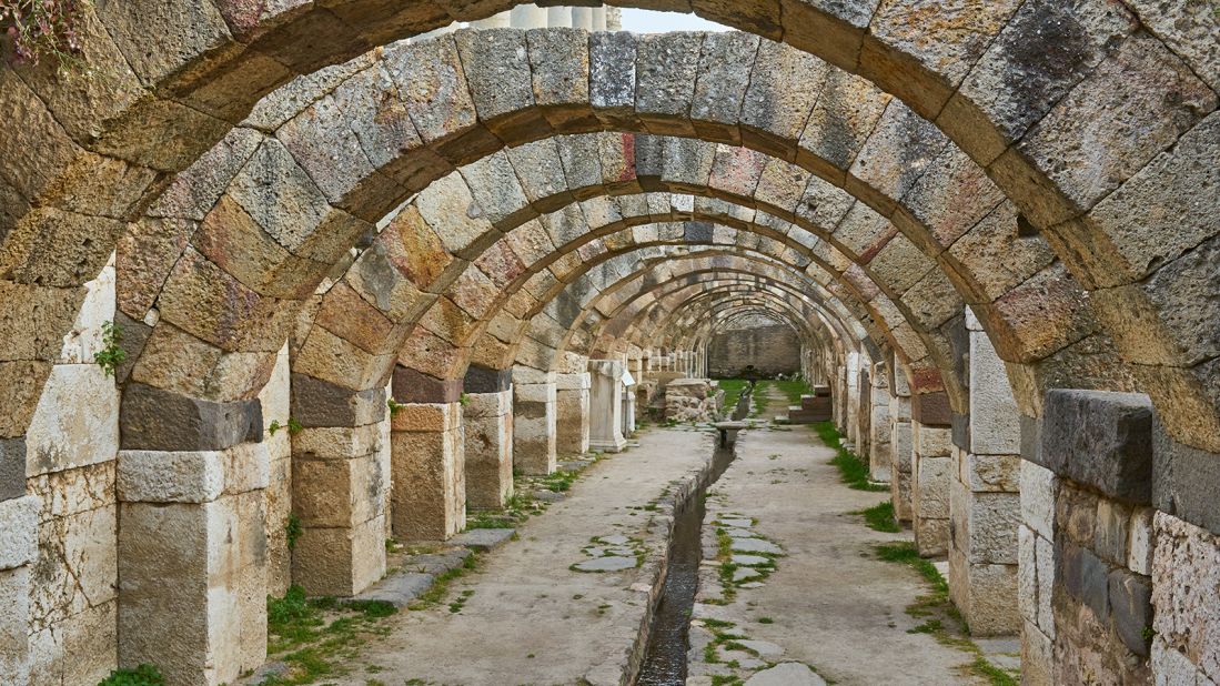 <strong>The Agora of Smyrna:</strong> Built on orders from Alexander the Great, this ancient meeting place once stood four stories high, but today only the ruins of its basement remain intact.