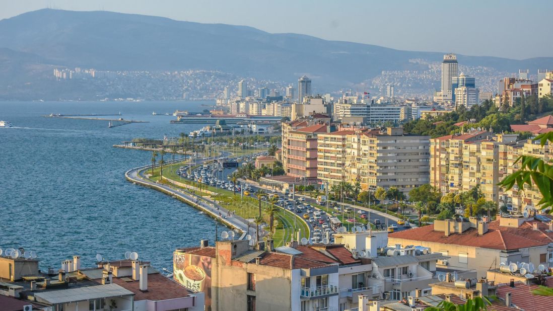 <strong>Izmir Kordon: </strong>On this coastal promenade, visitors can walk, jog or bike along the shores of Izmir, once Turkey's most cosmopolitan city. There are plenty of restaurants to try along the way.