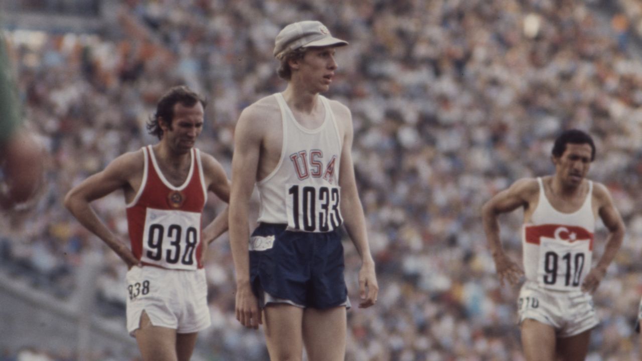 Wottle prepares to compete in the 1,500m at the Munich Olympics.