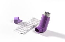 Don't confuse glucocorticoid inhalers like this with rescue inhalers, which contain a different type of medication.