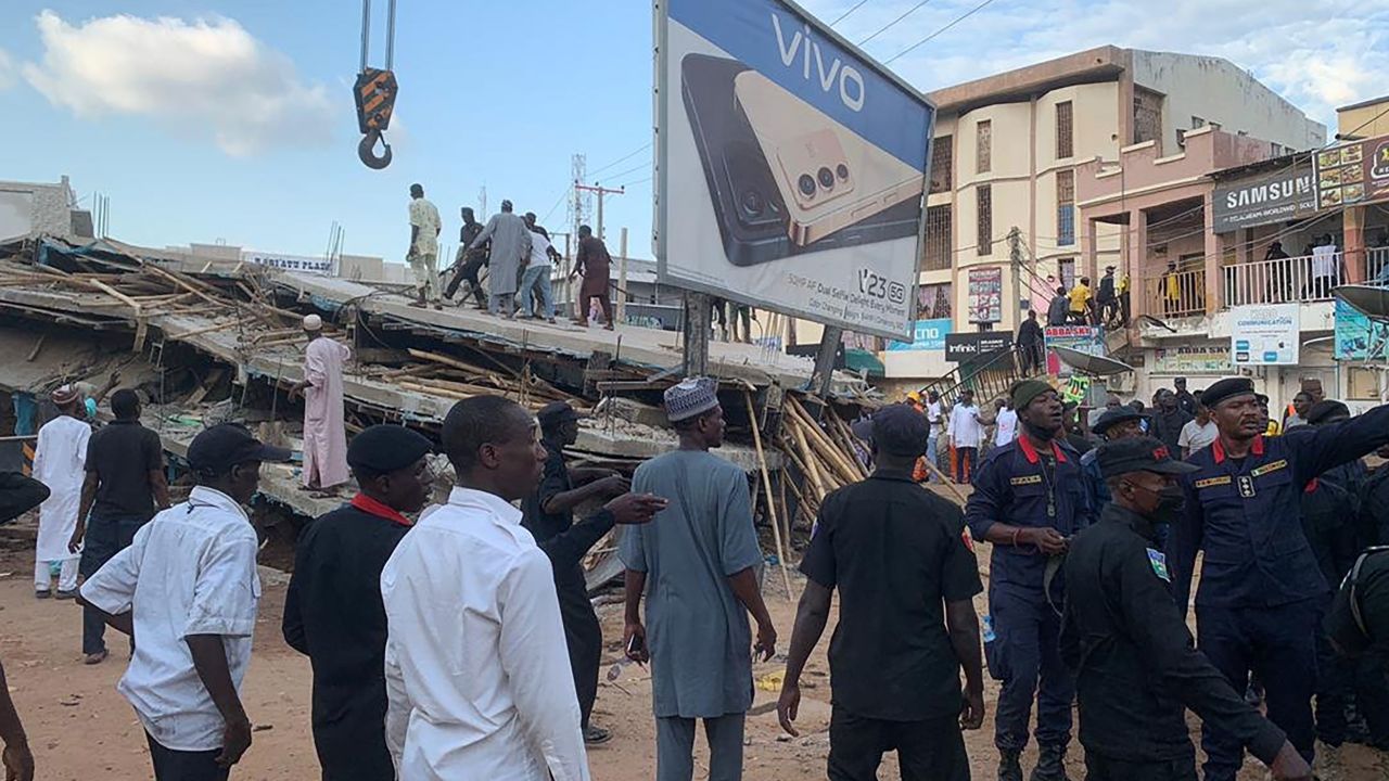 Many people were trapped under a building that collapsed in Nigeria's Kano State on Tuesday.