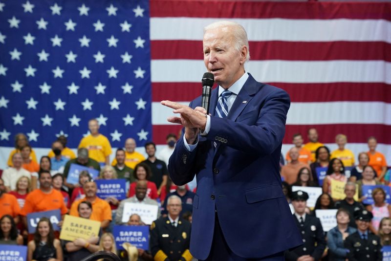 Opinion: How Biden can avoid Clinton's 'basket of deplorables' fiasco | CNN
