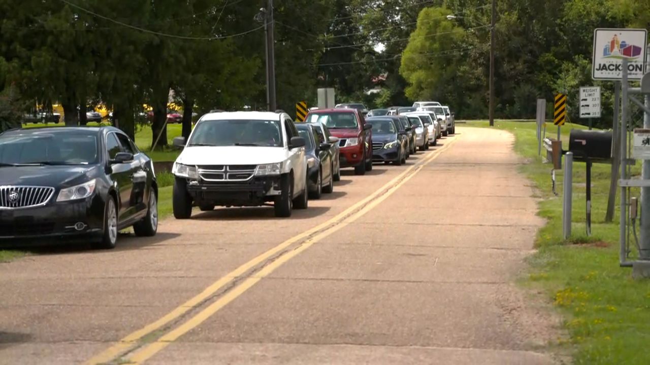 People line up for water in Jackson, Mississippi, on August 30, 2022.