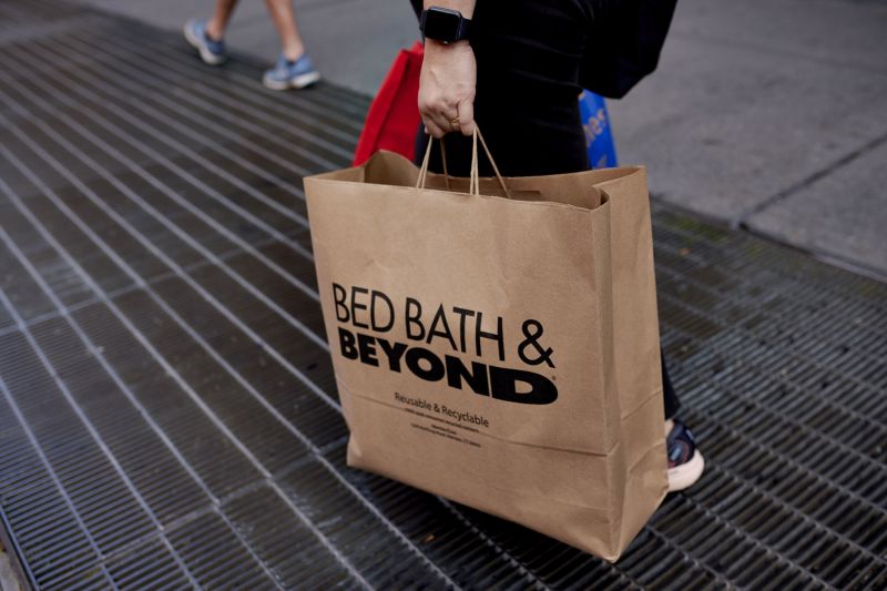 bed bath and beyond away luggage