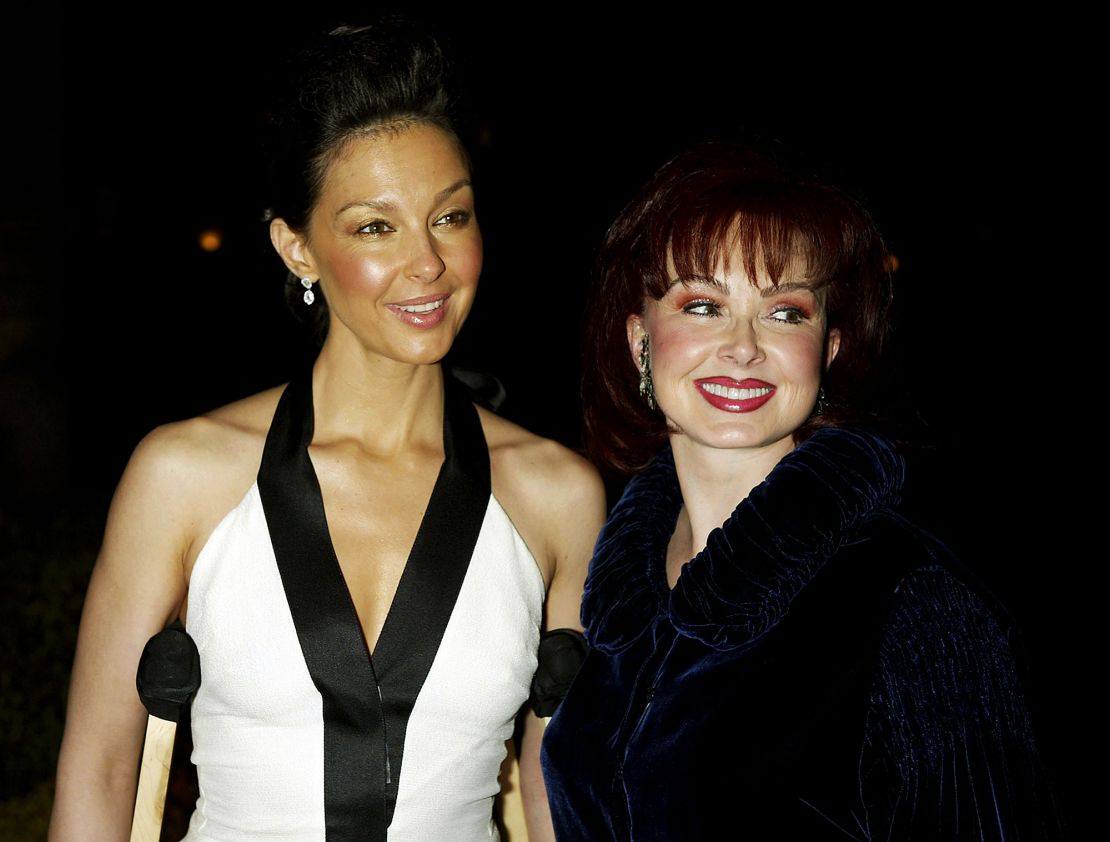 Ashley Judd and Naomi Judd in 2004.