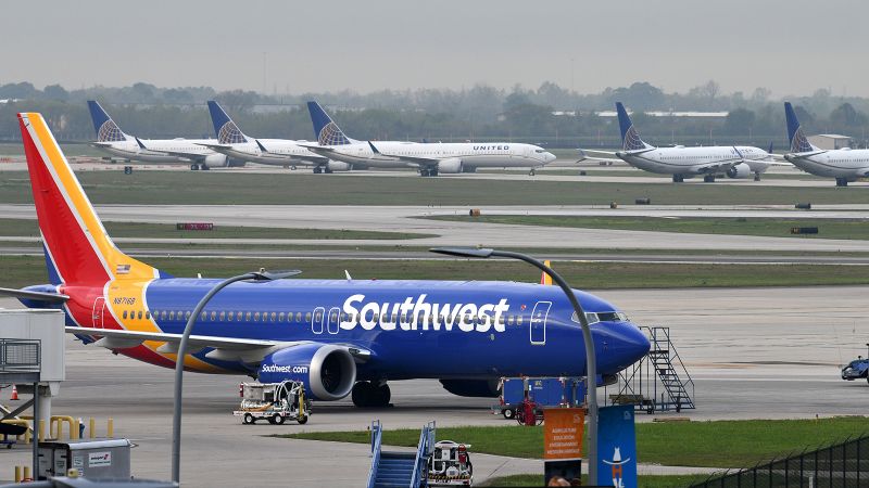 Southwest Airlines passenger AirDrops nude photo to other fliers photo