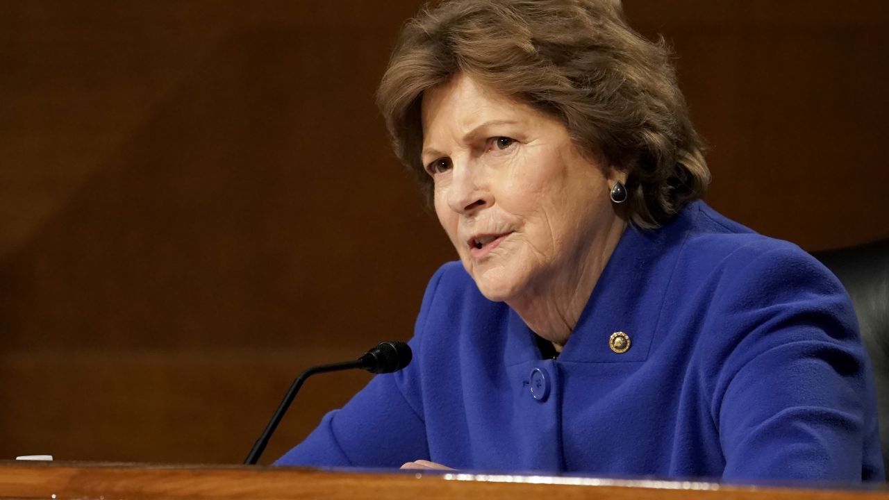 WASHINGTON, DC - JANUARY 19: Sen. Jeanne Shaheen (D-NH) questions President-elect Joe Biden's nominee for Secretary of Defense, retired Army Gen. Lloyd Austin at his confirmation hearing before the Senate Armed Services Committee at the U.S. Capitol on January 19, 2021 in Washington, DC. Previously Gen. Austin was the commanding officer of the U.S. Central Command in the Obama administration. (Photo by Greg Nash-Pool/Getty Images)
