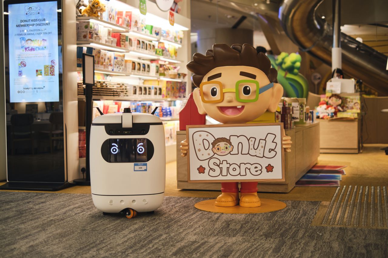 pas Frugtbar Forord These cute robots could deliver your next coffee | CNN