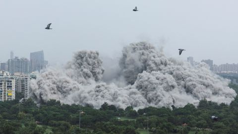A pair of 40-story skyscrapers are imploded in Noida, India, on Saturday, August 28. The country's Supreme Court <a href="https://www.cnn.com/2022/08/27/india/india-delhi-skyscraper-record-demolition-intl-hnk/index.html" target="_blank">ordered the buildings to be razed</a> after ruling that its builders had violated a series of critical construction rules.