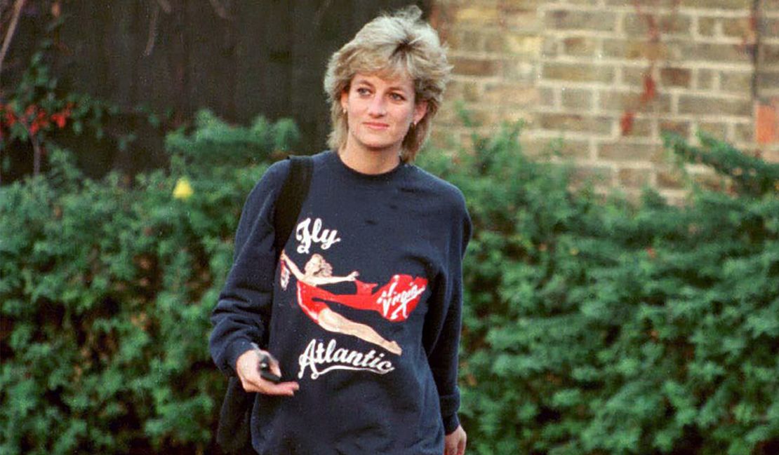 Diana, Princess of Wales leaves Chelsea Harbour Club, London in November 1995.