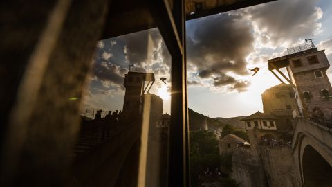 Catalin Preda dives off the Old Bridge in Mostar, Bosnia-Herzegovina, while competing in the Red Bull Cliff Diving World Series on Saturday, August 27. <a href="https://www.cnn.com/2022/08/25/world/gallery/photos-this-week-august-18-august-25/index.html" target="_blank">See last week in 32 photos.</a>