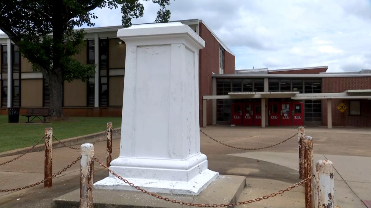 The site where a Robert E. Lee once stood has been empty for more than two years.