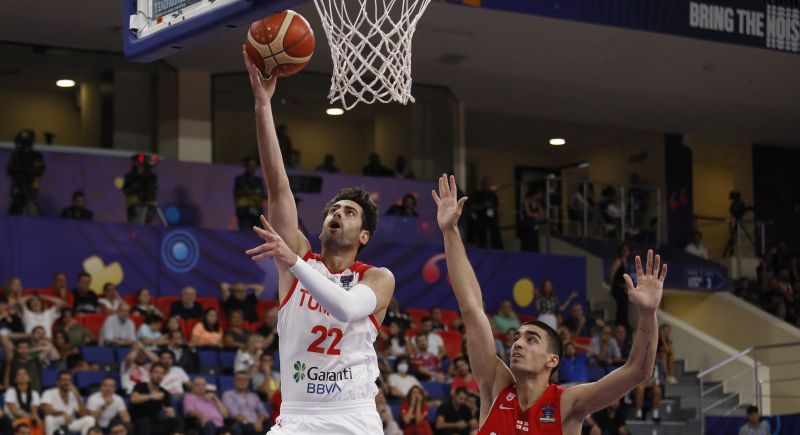 Furkan Korkmaz Turkish national team alleges NBA player attacked by opposing team members in EuroBasket 2022 game CNN