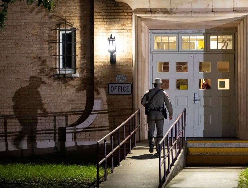 Uvalde Children Return To School After 21 Students And Teachers Were ...