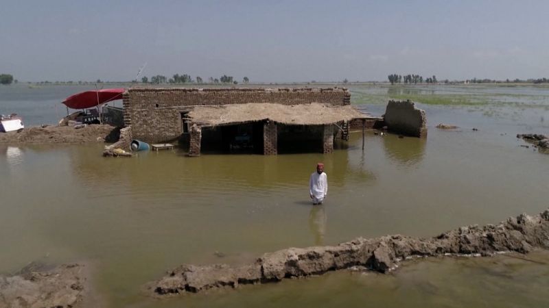 Video: One-third of Pakistan underwater after historic flooding | CNN