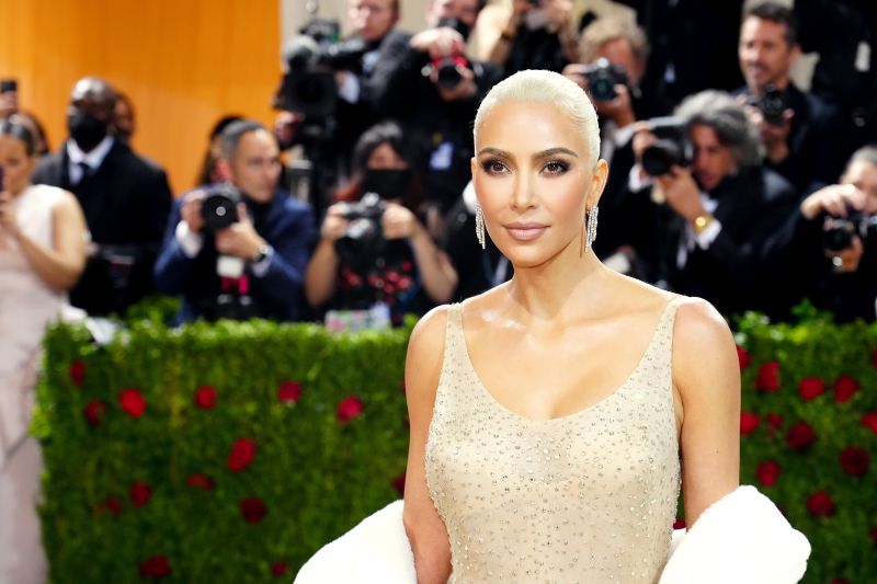 Read more about the article Kim Kardashian’s next gig: Wall Street investor – CNN