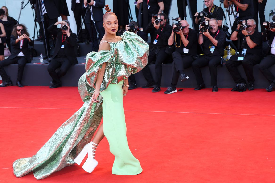 All the Best Fashion From the 2022 Venice Film Festival
