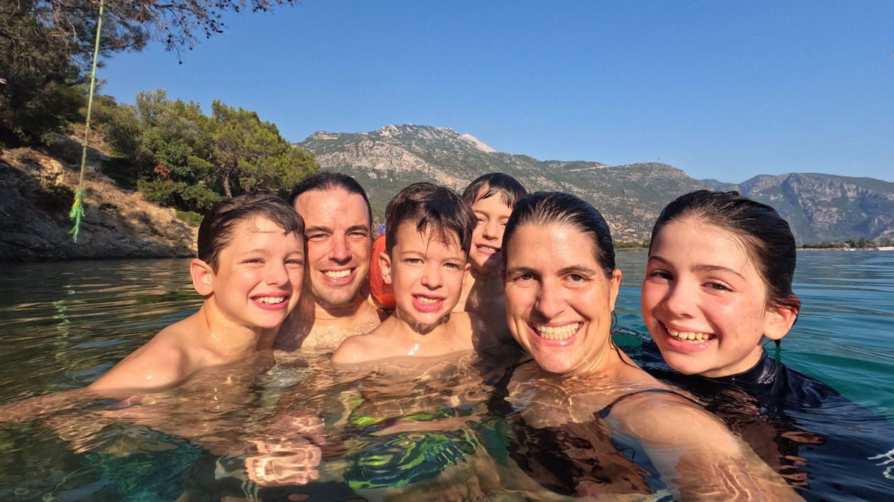 Edith Lemay with husband Sébastian Pelletier and their children Mia, Leo, Colin and Laurent in Ölüdeniz, Turkey.