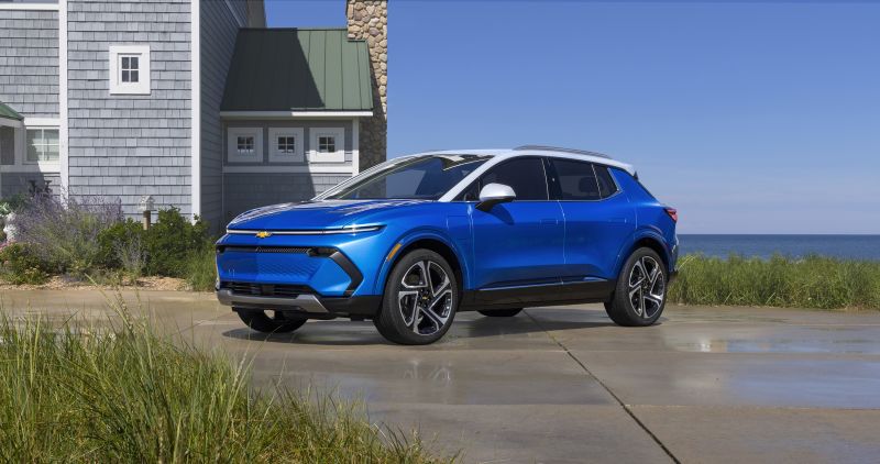 GM unveils 30 000 electric SUV that will be one of the cheapest