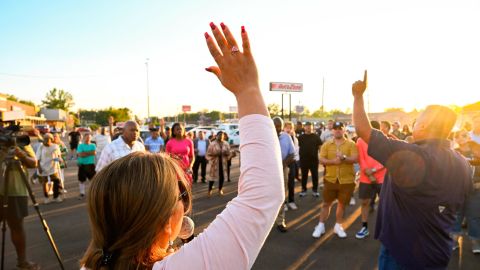 Members of the Memphis community gathered for a vigil in the parking lot of the Motor Zone on Thursday. 