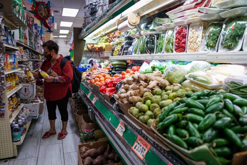 US consumers expect inflation to fall sharply, survey shows