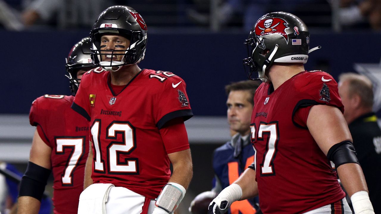 Brady celebrates after throwing a touchdown pass to Mike Evans against the Dallas Cowboys.