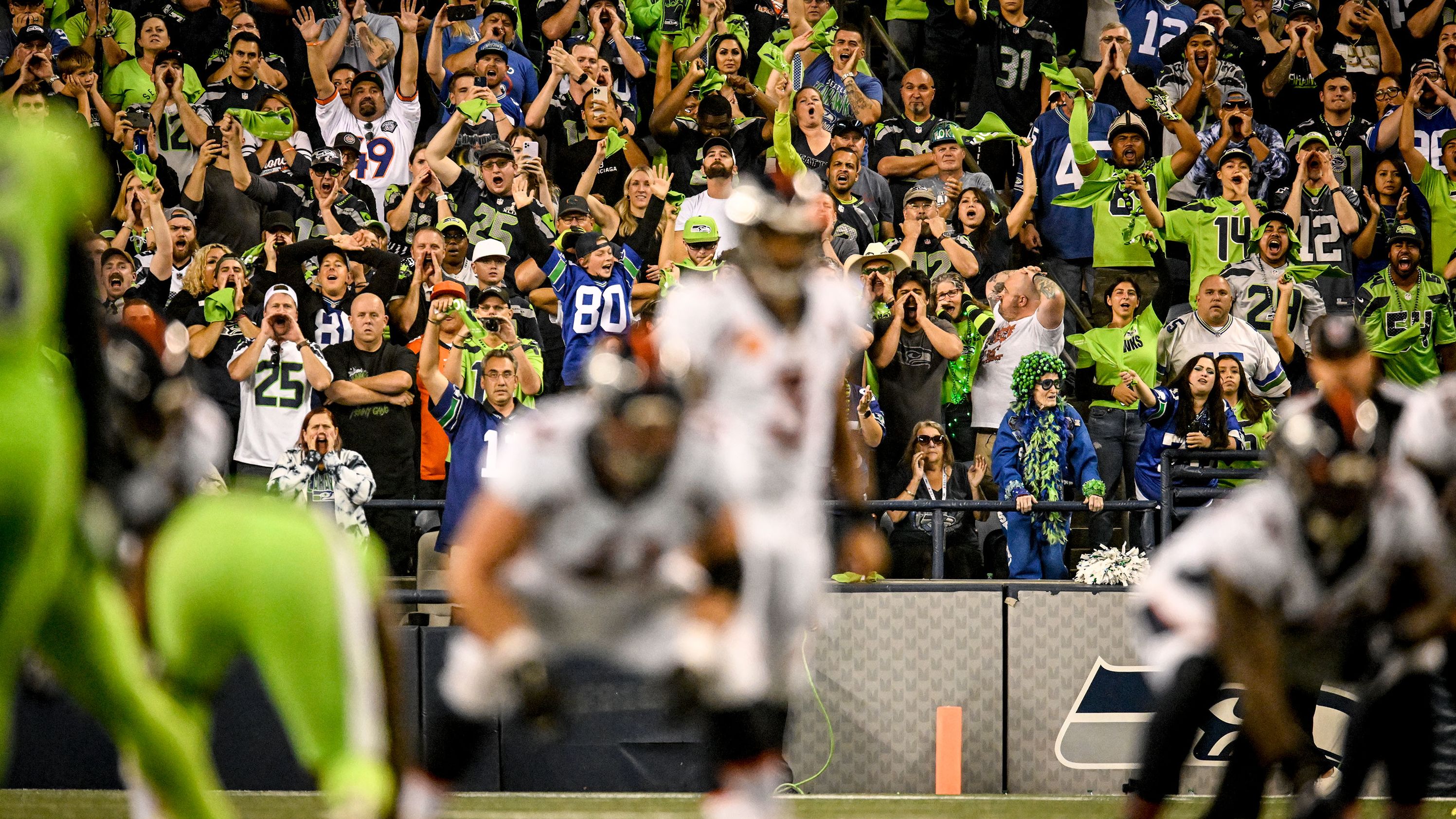 Seattle Seahawks fans make noise as Russell Wilson of the Denver Broncos prepares to take a snap during a failed game-winning drive on September 12. It was Wilson's <a href="index.php?page=&url=https%3A%2F%2Fwww.cnn.com%2F2022%2F09%2F13%2Fsport%2Frussell-wilson-denver-broncos-seattle-seahawks-spt-intl%2Findex.html" target="_blank">first game back in Seattle</a> since leaving for Denver after 10 years with the Seahawks. Seattle won 17-16.