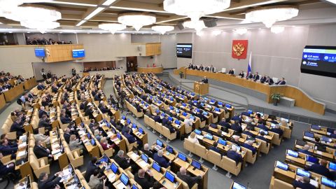 Putin'in Birleşik Rusya partisi, ülkenin parlamentonun alt meclisi olan Devlet Duma'da iktidara sahip.