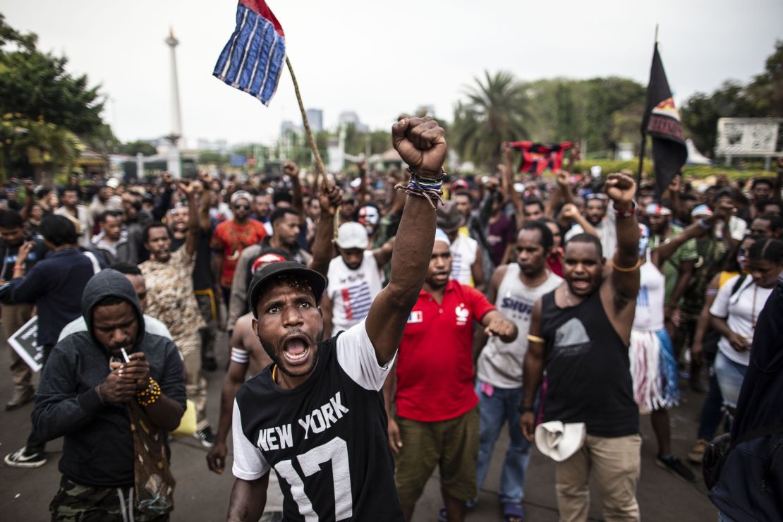 Hundreds of Papuans demonstrated in front of the Jakarta Palace in 2019.
