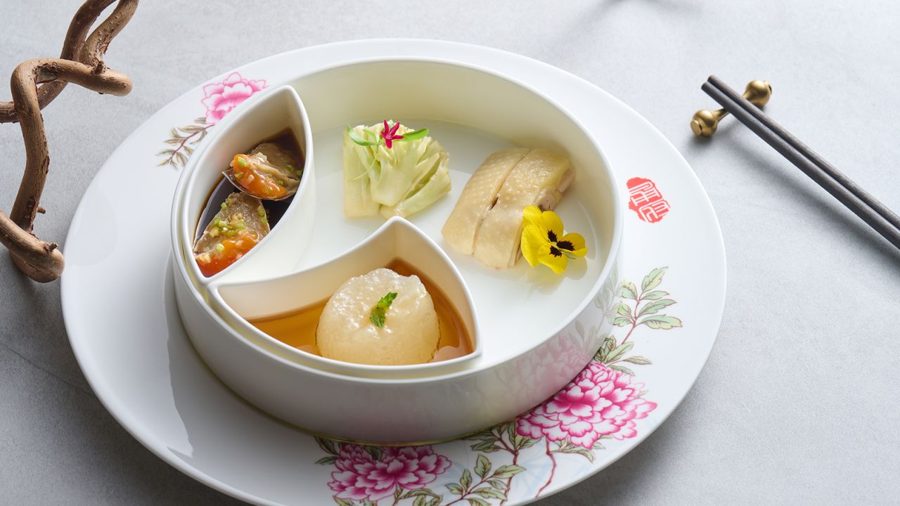 In Hong Kong, Ningbo cuisine is often confused with Shanghai cuisine. Hence, Wu has worked with Yong Fu to create a tasting menu for the local diners.