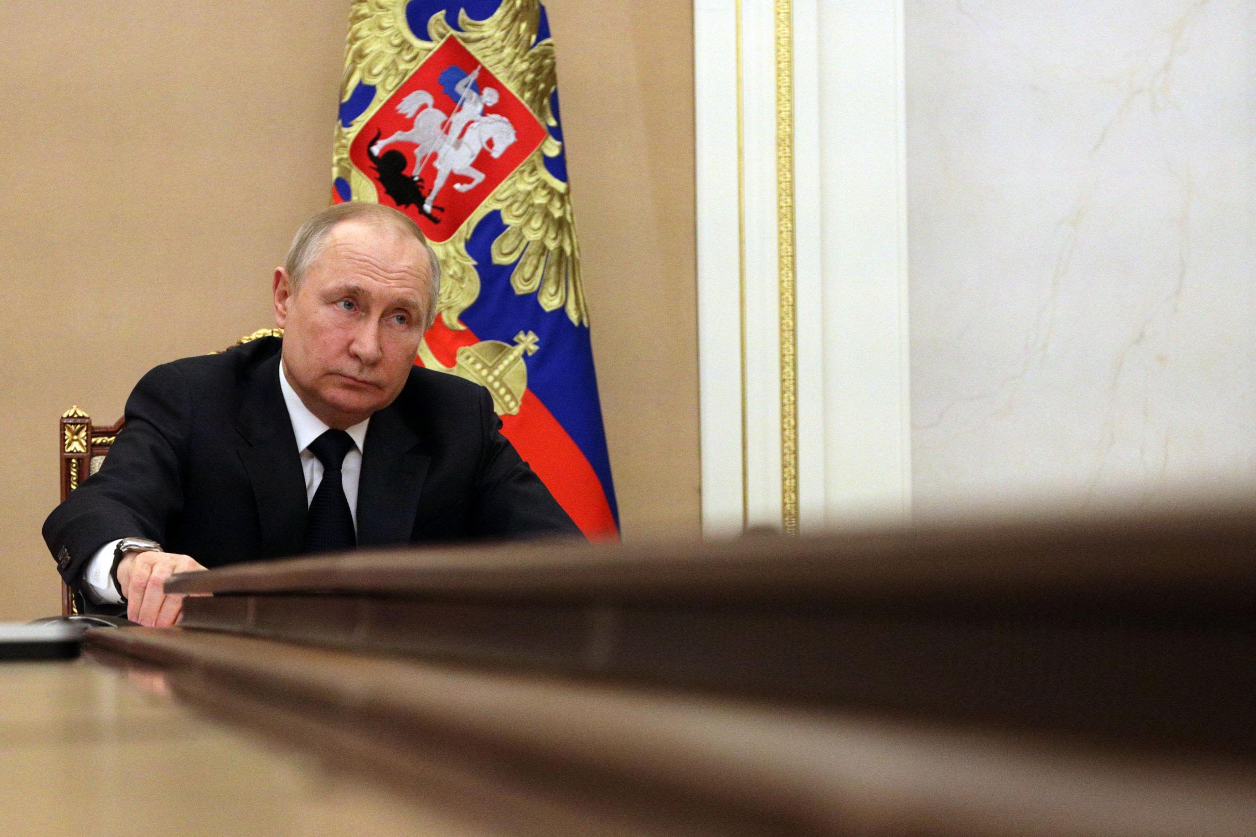 Putin's war on Ukraine means Russia's rich aren't welcome at Davos anymore