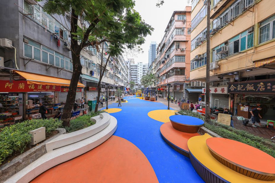 Yi Pei Square, the first park to be renovated for the project, opened in April 2021. The 930-square-meter (10,010-square-foot) courtyard was transformed from a concrete footpath into a vibrant "communal living room" for the surrounding blocks of flats.