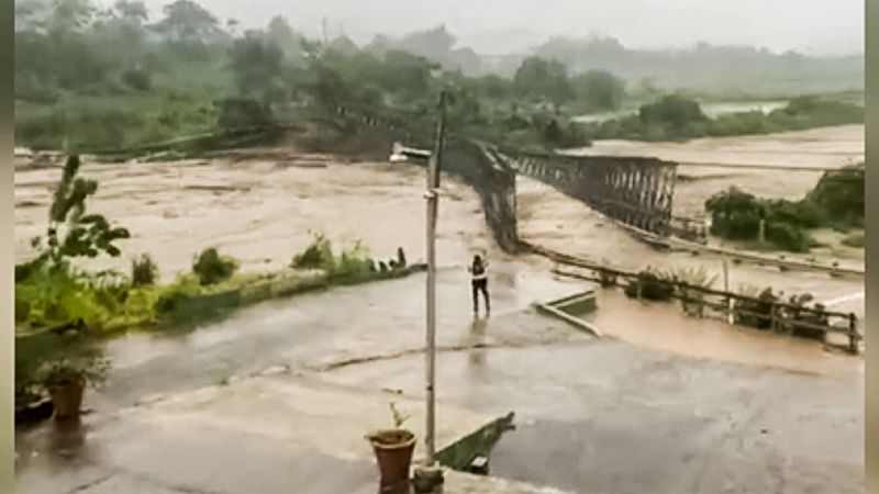 Video shows bridge swept away during Hurricane Fiona