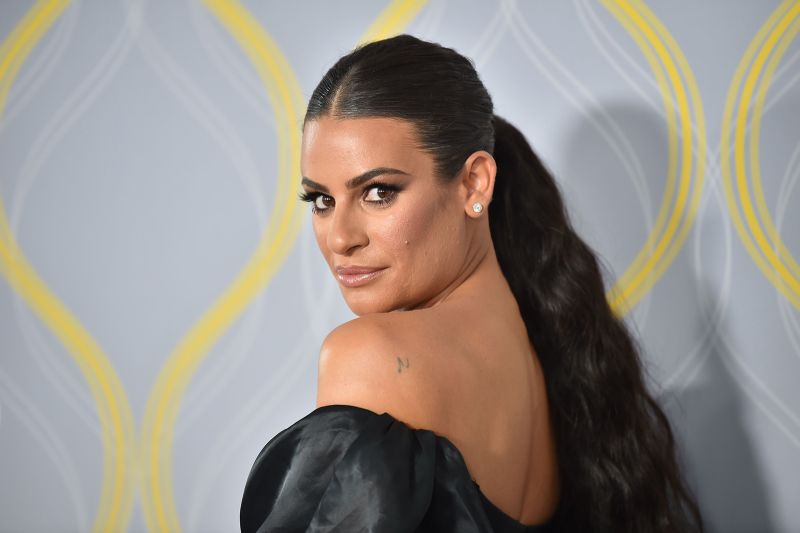 Lea Michele mocks rumor that she s illiterate CNN