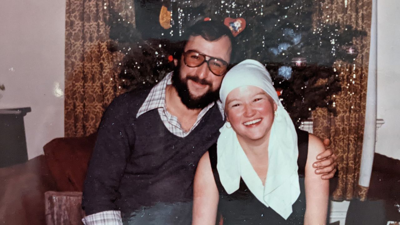 Steven and Annie, pictured here in September 1981, navigated Annie's illness together.
