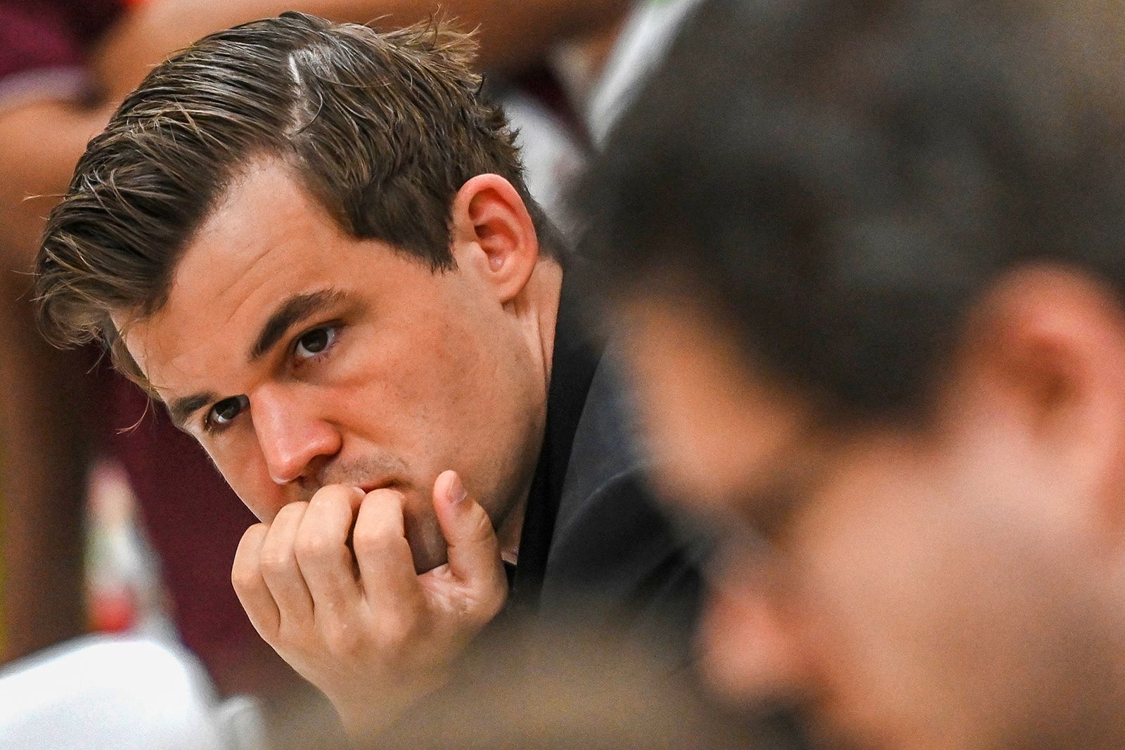 Magnus Carlsen stunningly quits chess game in protest against Hans