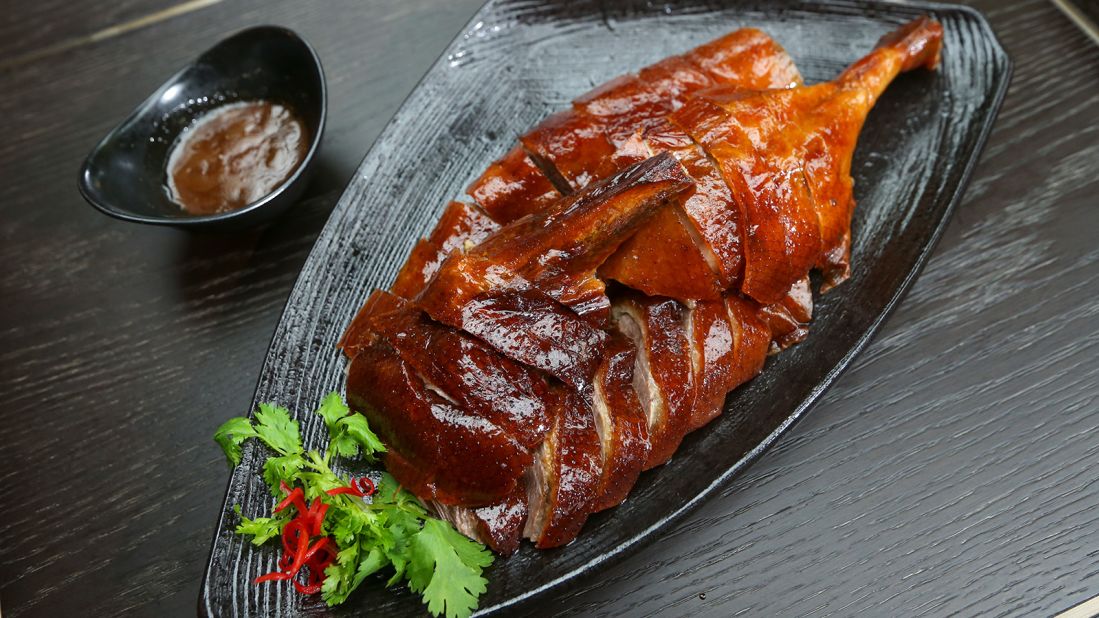 <strong>Roasted goose: </strong> Once you've tried a Cantonese-style woodfire oven-roasted goose, there's no going back. Some restaurants will use special types of wood, like camphor wood or lychee wood, to give the the bird a unique smoky taste.<br />