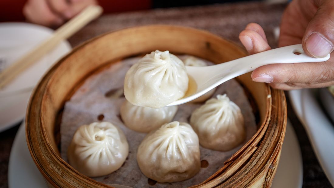 <strong>Xiaolongbao: </strong>Hugely popular both in and outside China, <em>xiaolongbao</em>, also called <em>xiaolong tangbao</em> (translated as small basket soup bun), is a mix of soup and pork packed inside a thin dumpling wrapper. The soupy dumpling can also be filled with crab meat and crab roe.<strong> </strong>