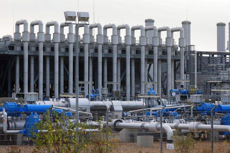 Read more about the article Germany nationalizes its biggest natural gas importer – CNN
